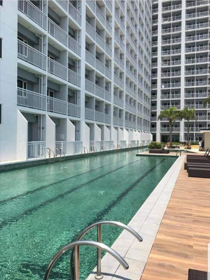 Breeze Residences By Cs Luxe Manila Exterior photo