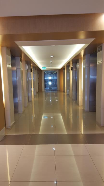 Breeze Residences By Cs Luxe Manila Exterior photo